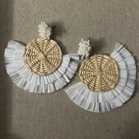 Stella & Dot Eloise Earring - Picture 1 of 2